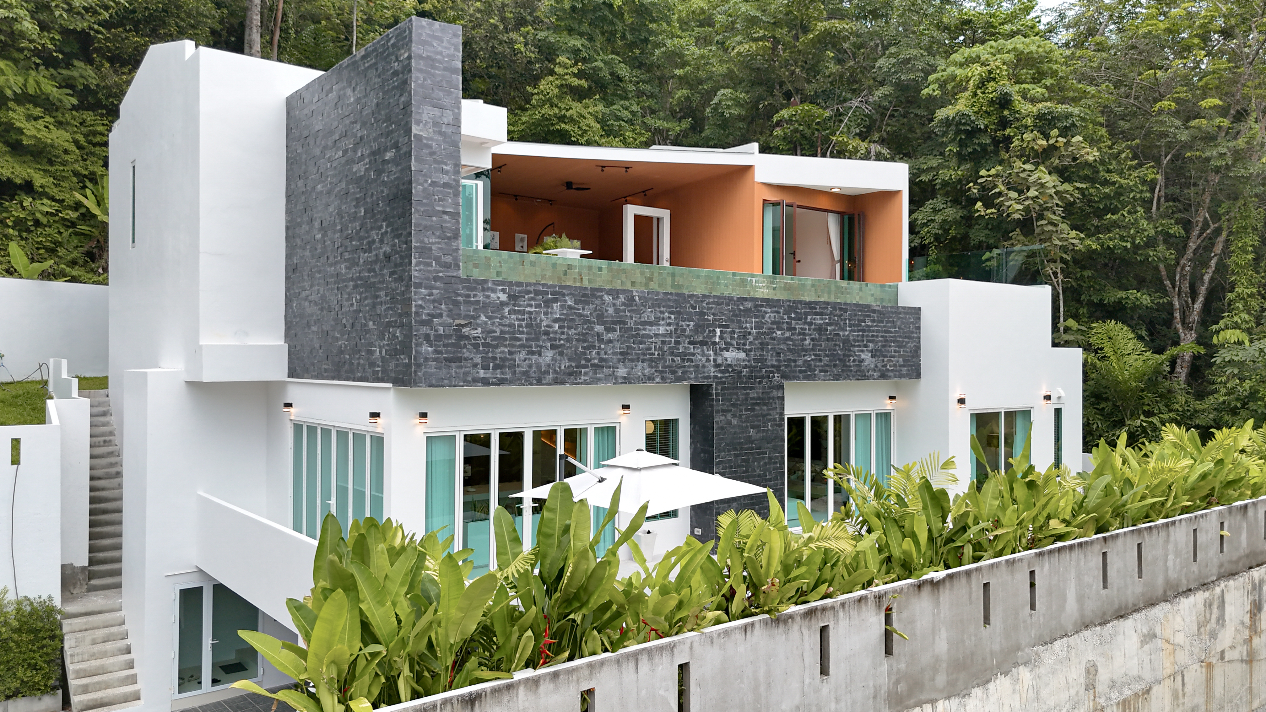 Khanthasia Eden Hill 46