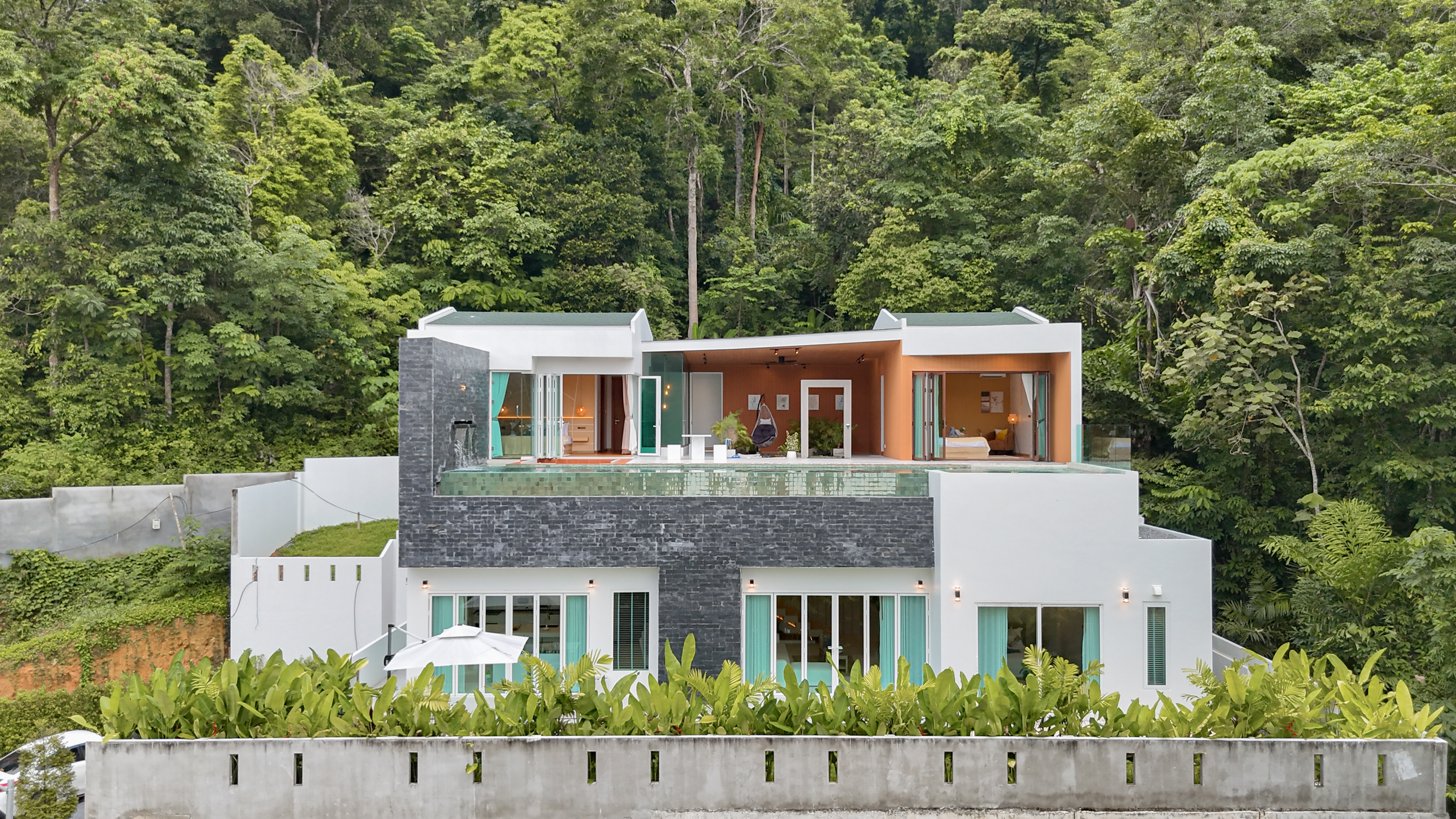 Khanthasia Eden Hill 45