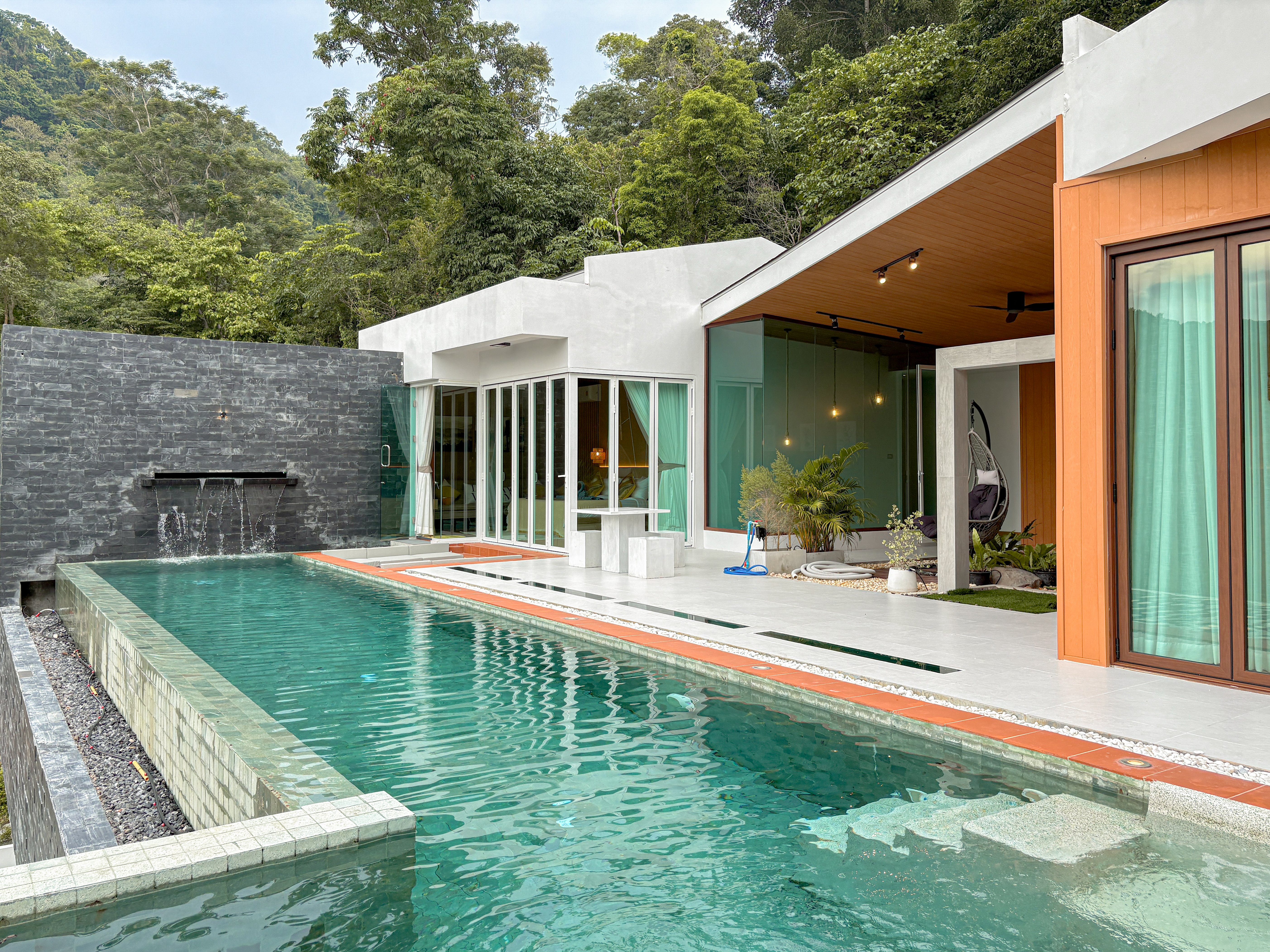 Khanthasia Eden Hill 7