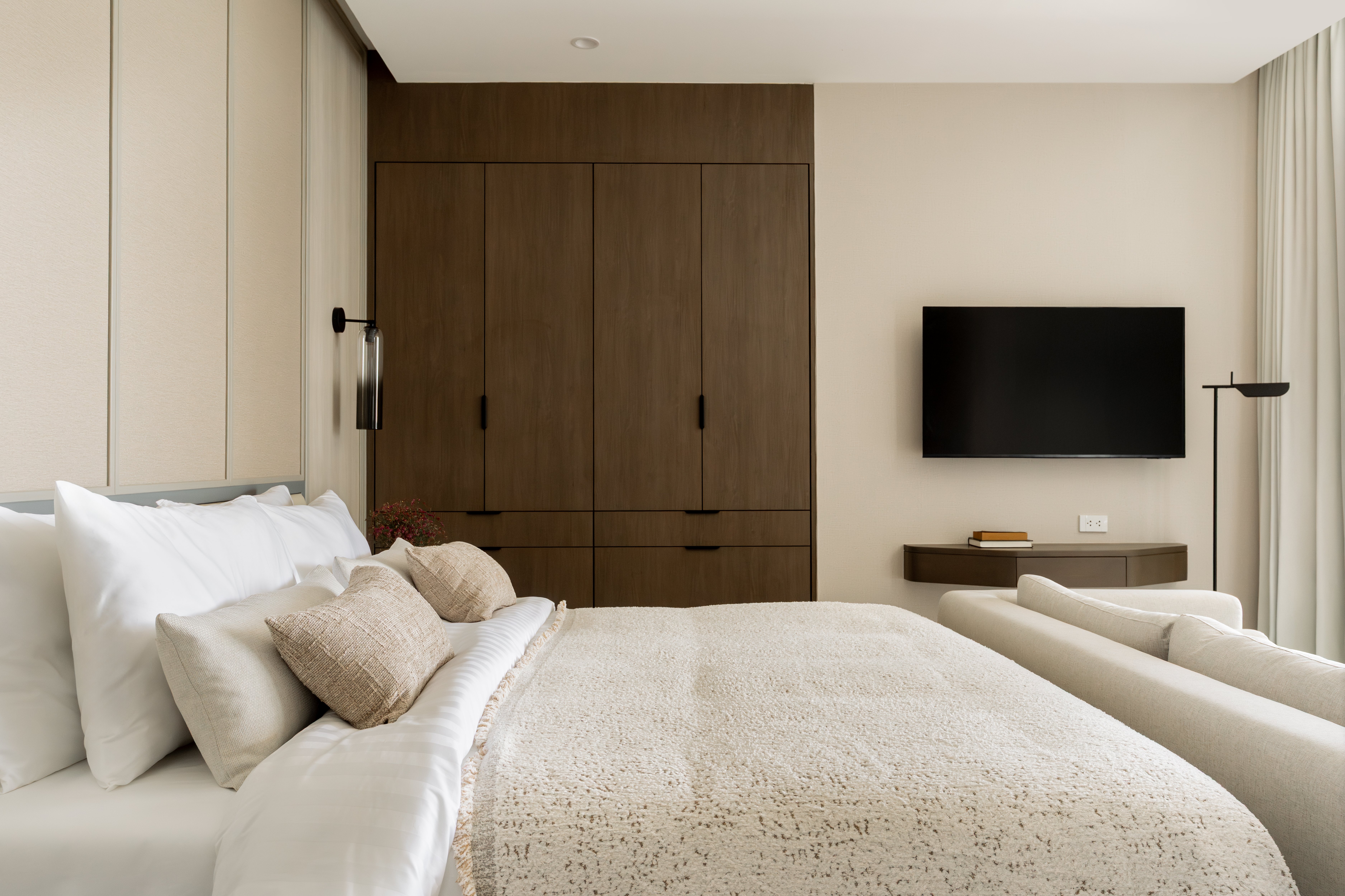 AXIS Luxury Villa 34