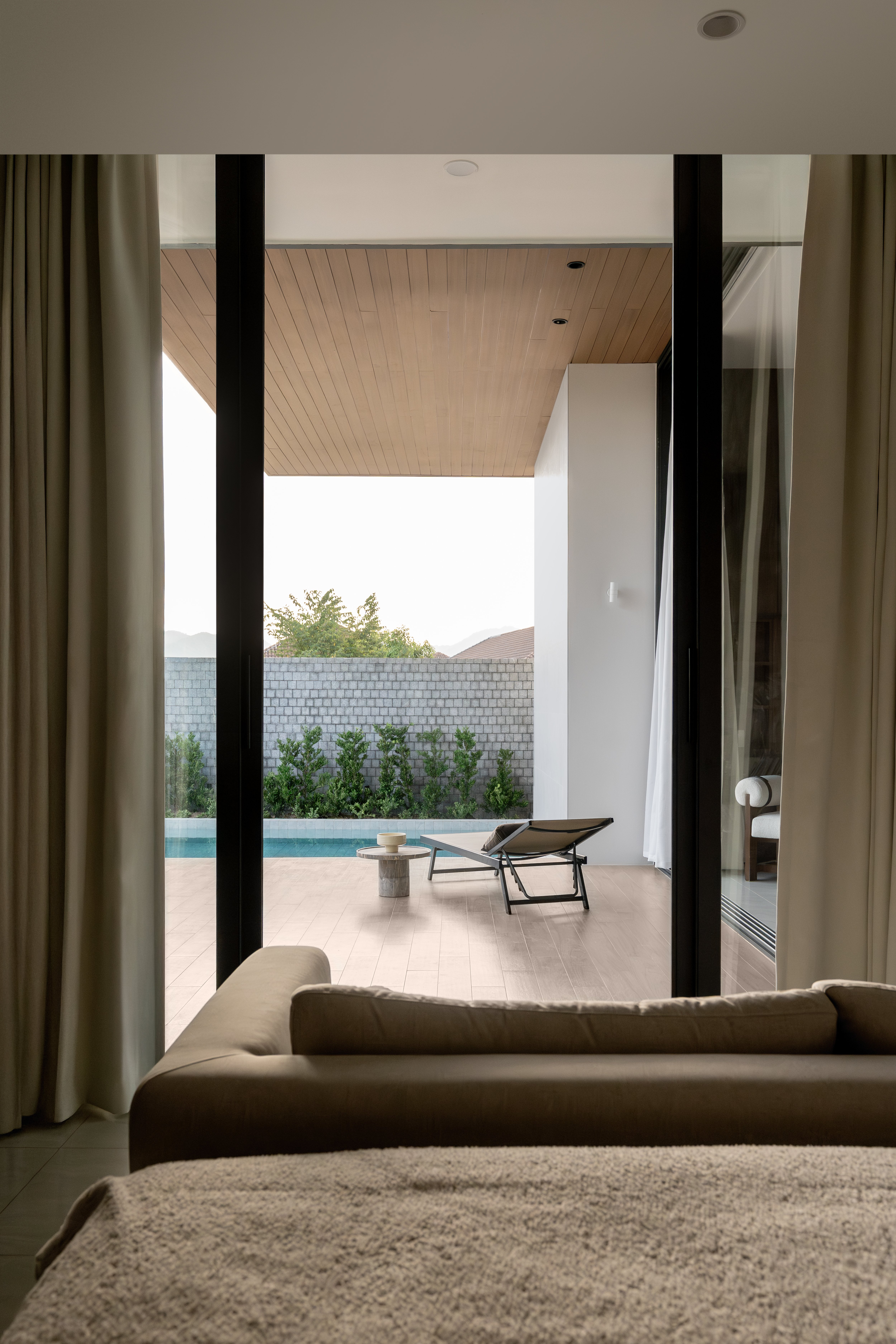 AXIS Luxury Villa 13
