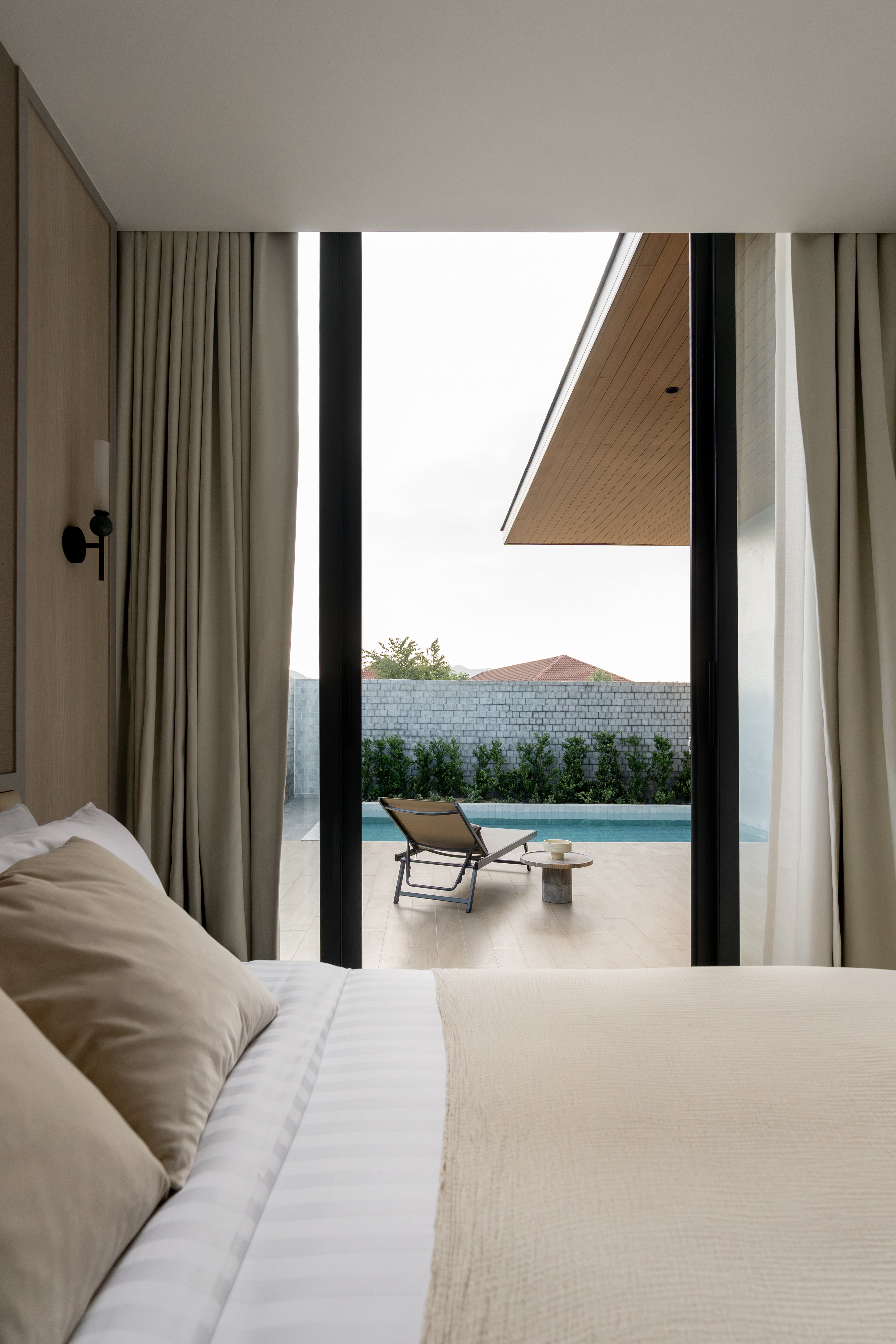 AXIS Luxury Villa 11
