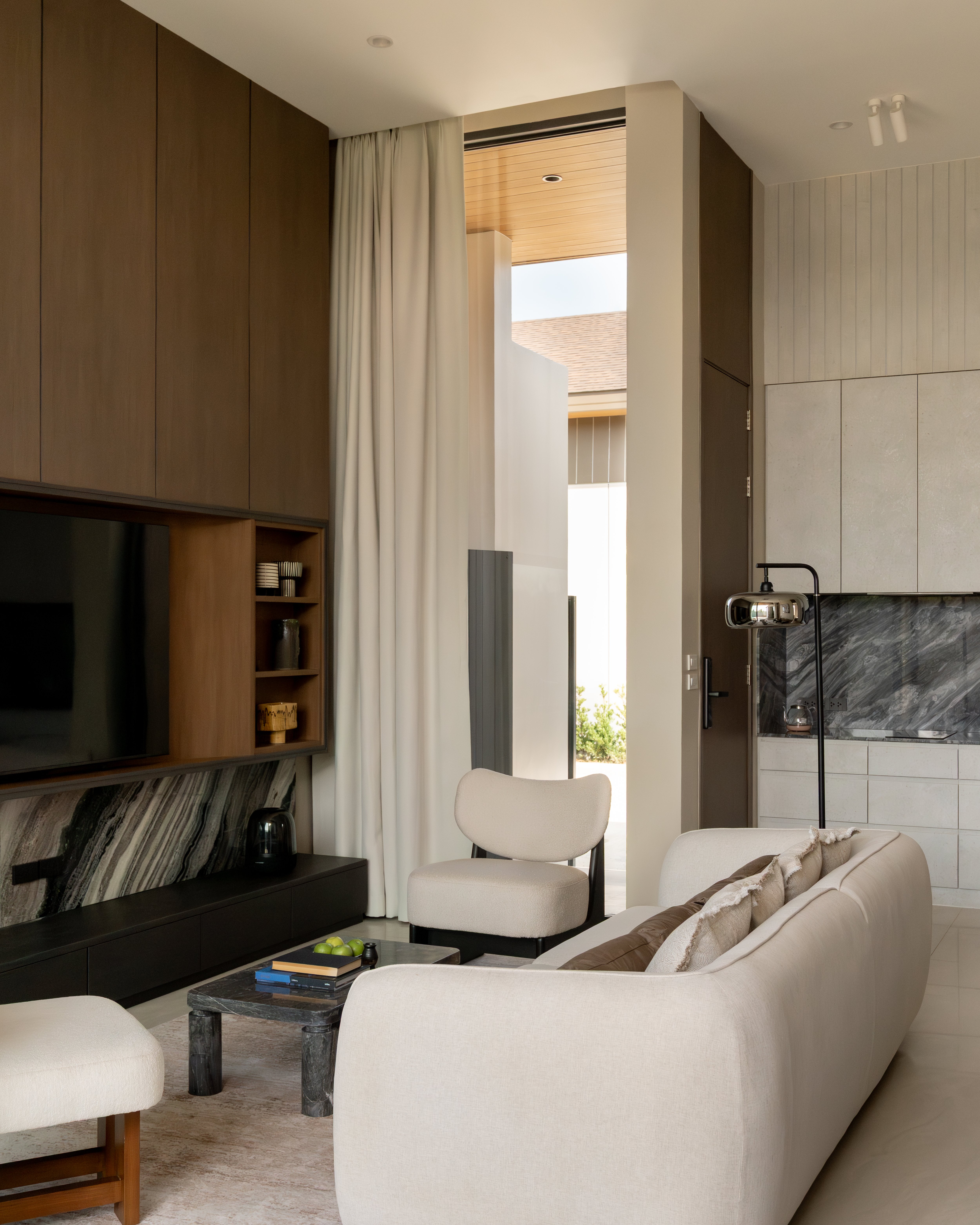 AXIS Luxury Villa 29