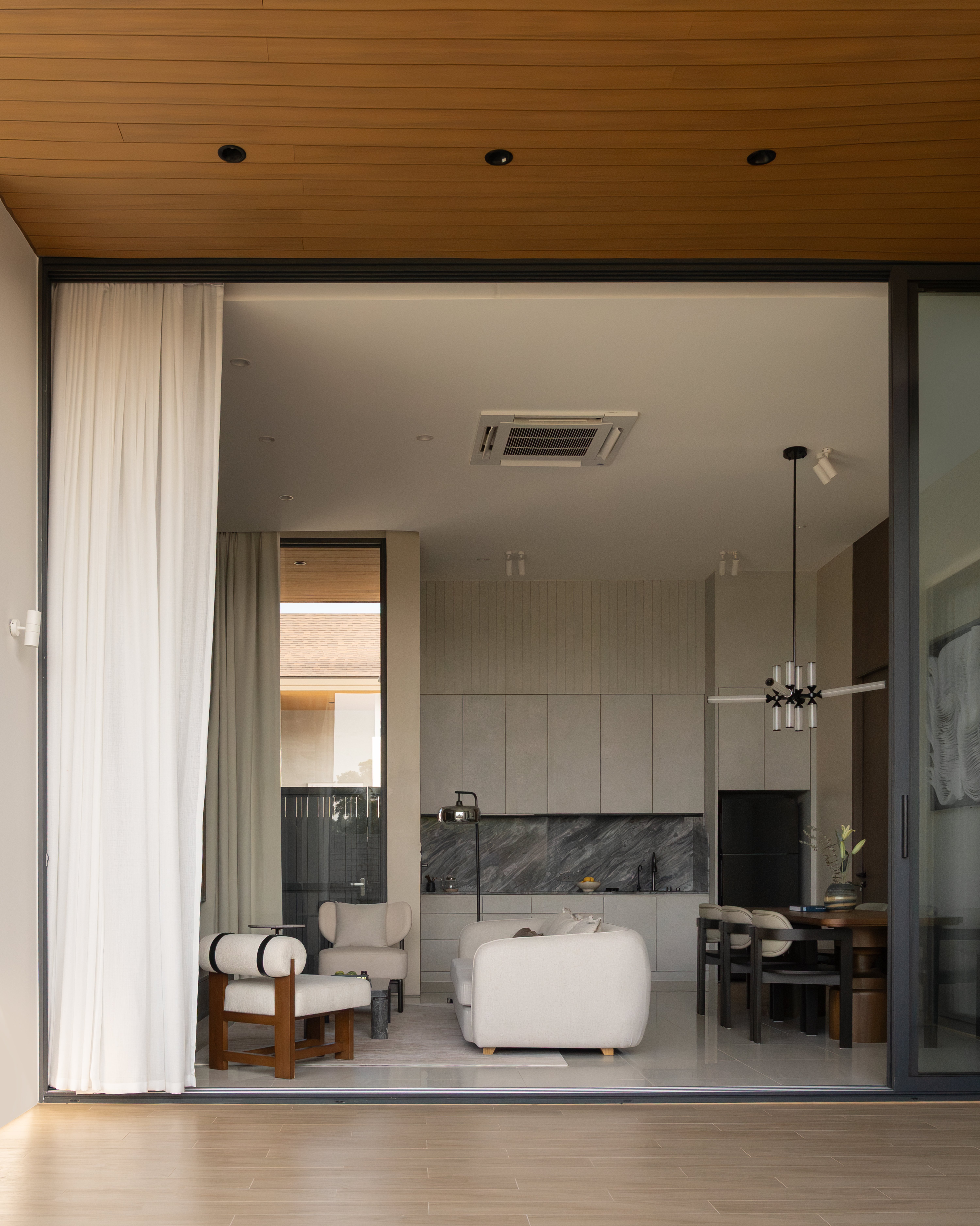 AXIS Luxury Villa 26