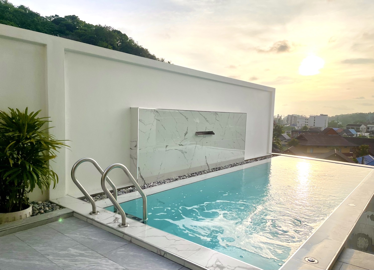 Mali Thai Pool Villas 9