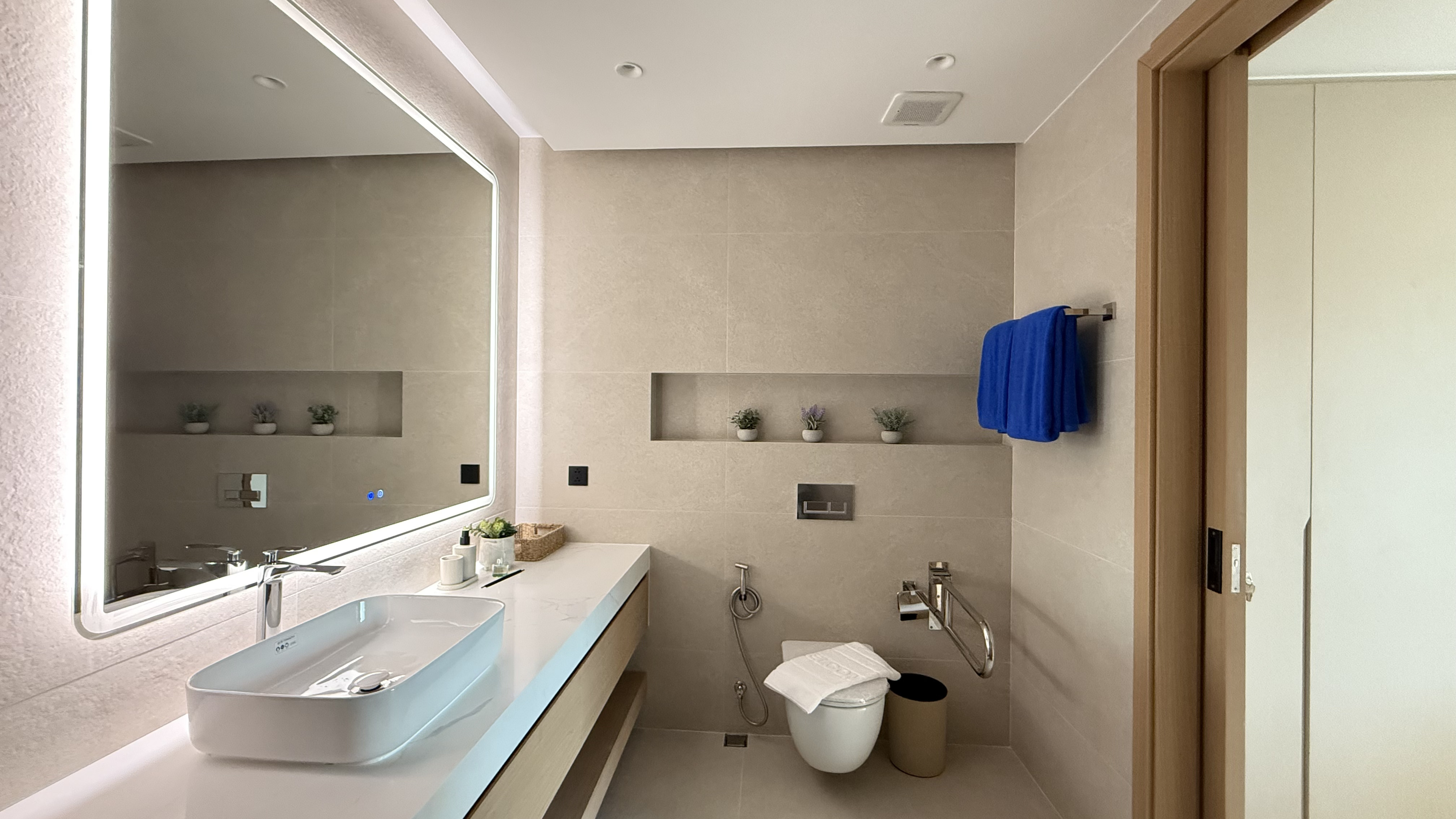 Surin Top Condominium 27
